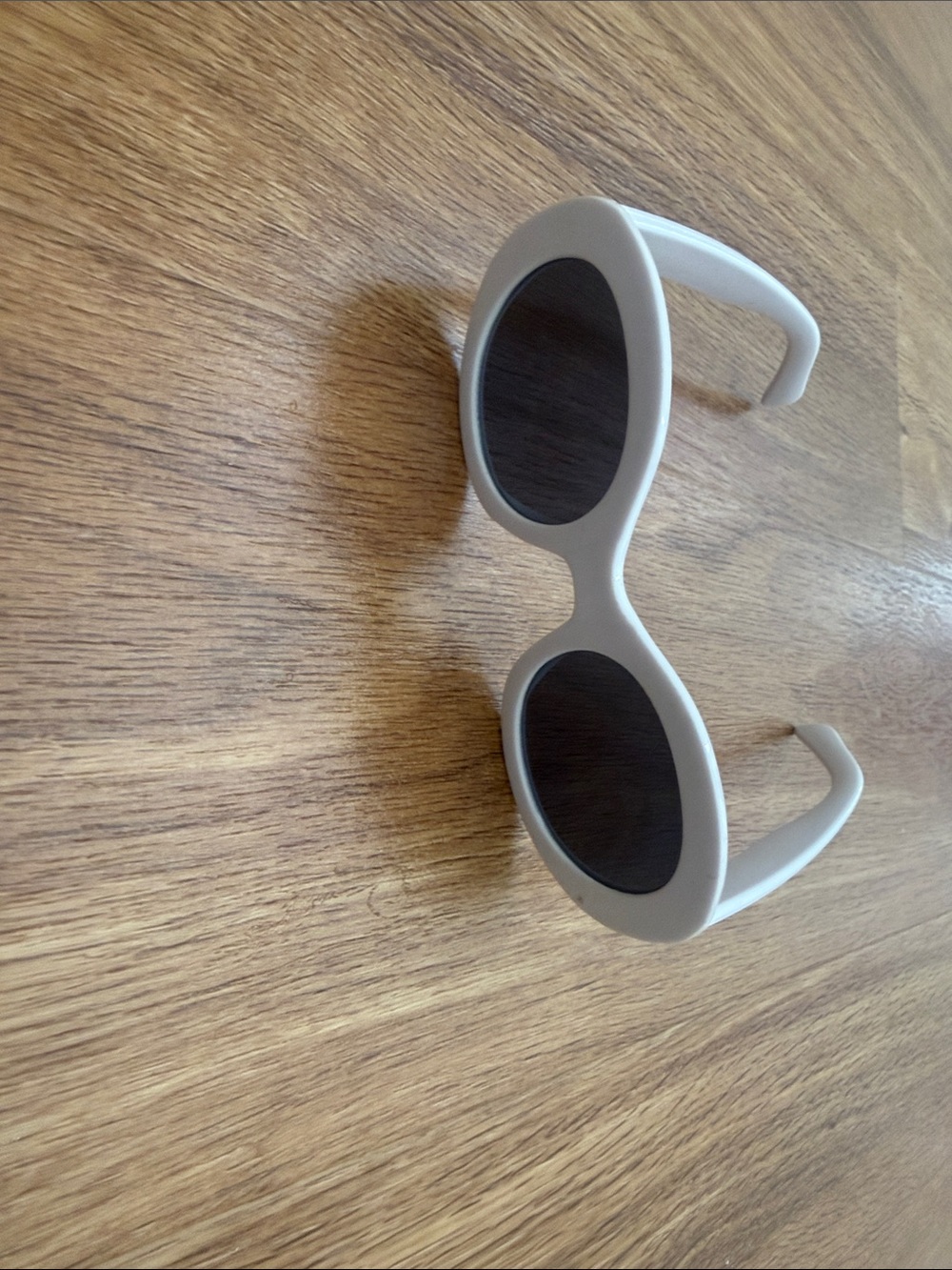 Women’s White Oval Sunglasses Cute UV Protection gold sunnies glasses boutique
